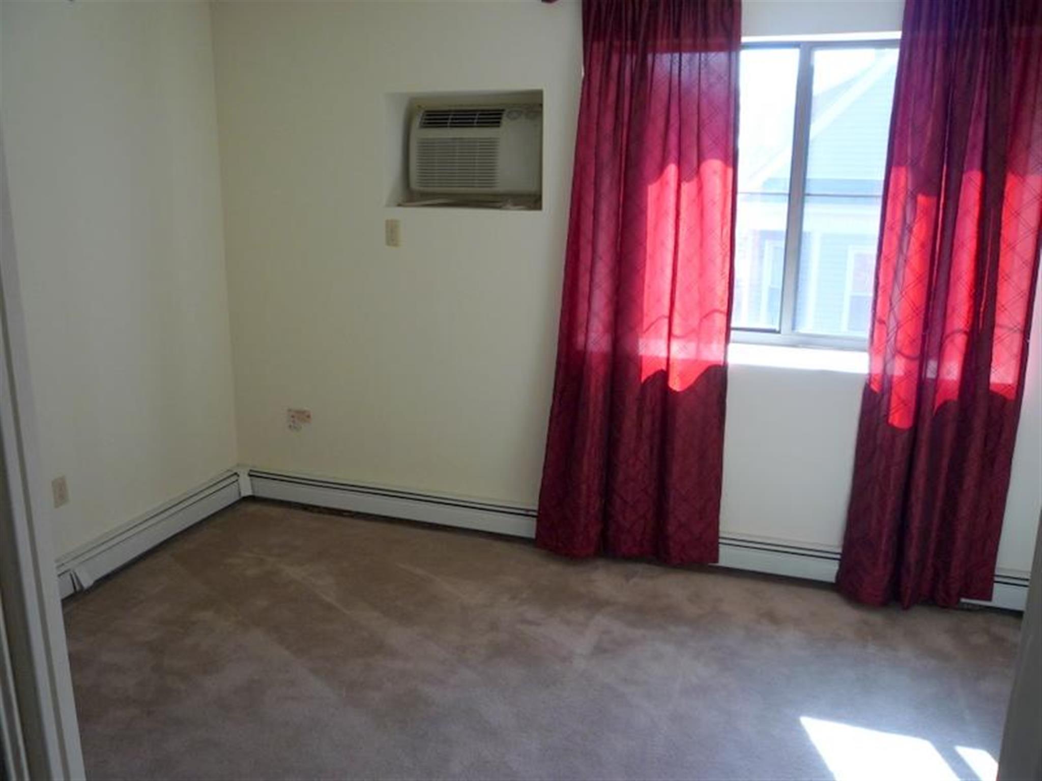 373 Highland Ave, Powder House Square