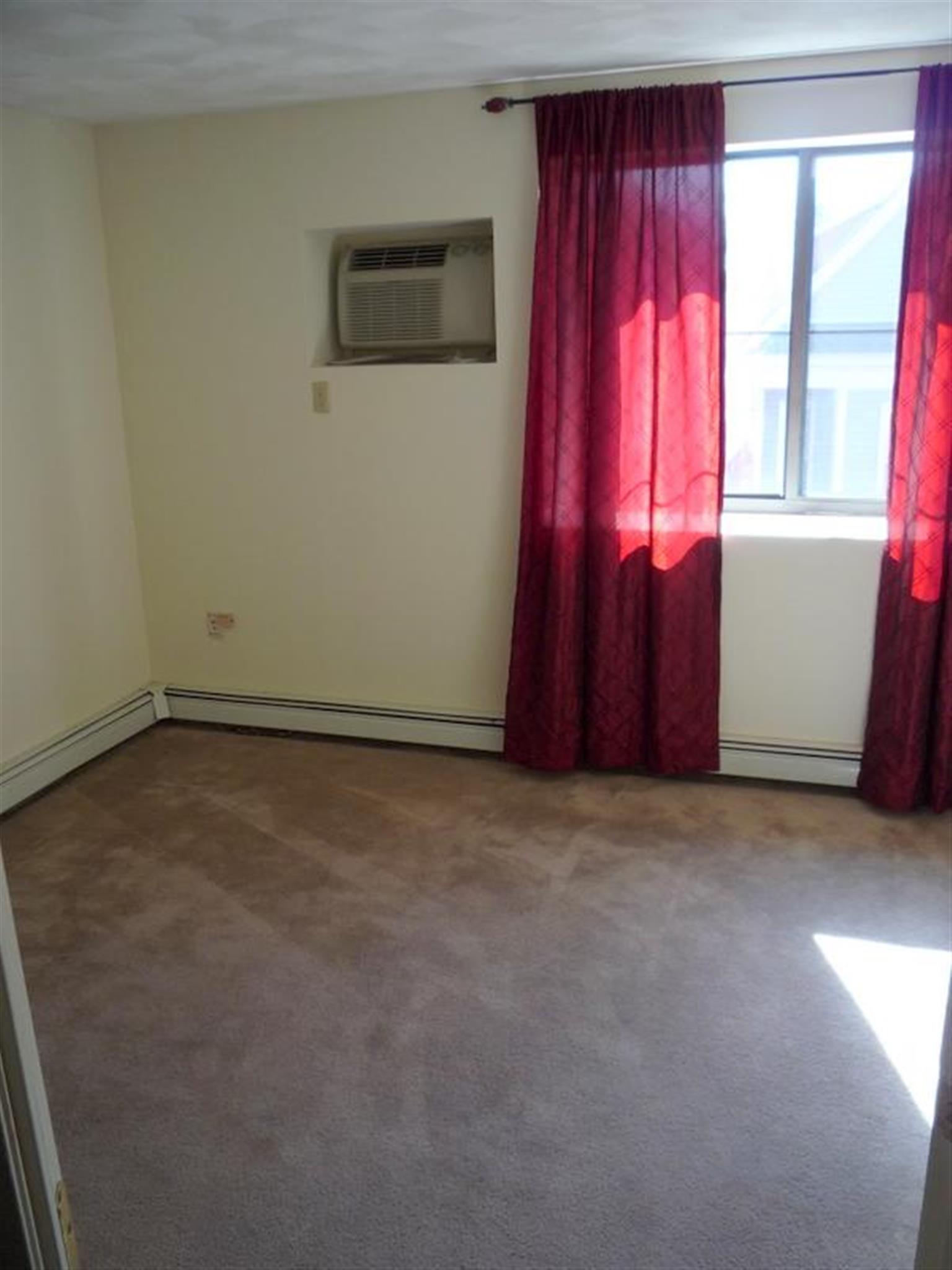 373 Highland Ave, Powder House Square