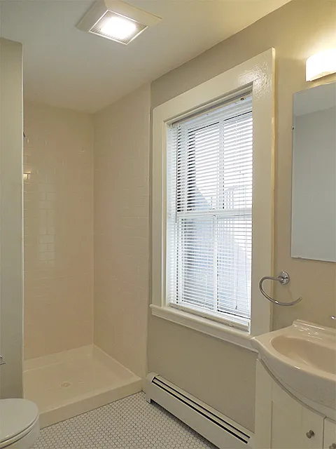 10 Smith Ave, East Somerville