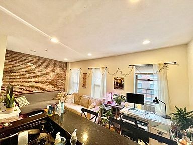 17 Thacher St, North End