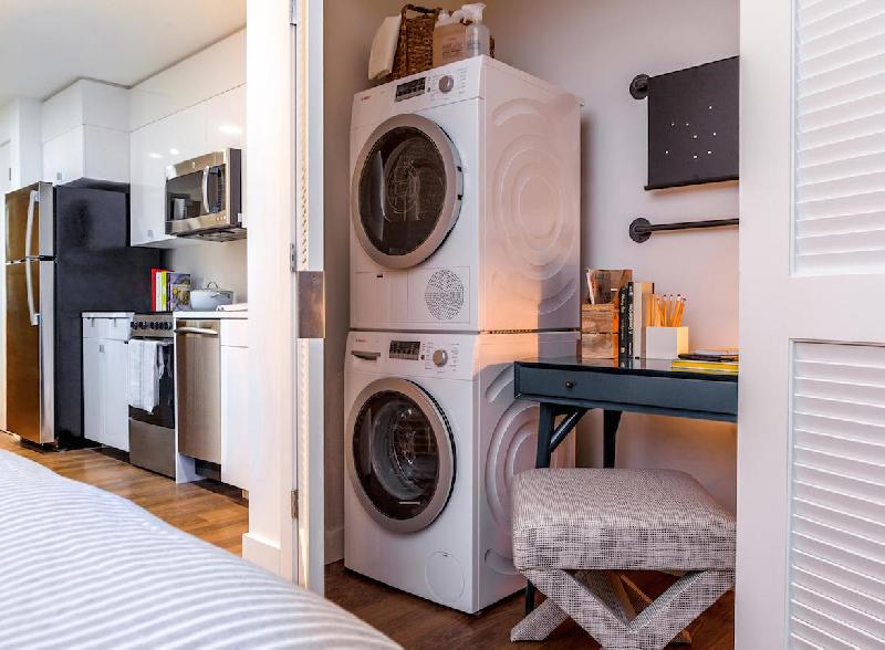 1325 Boylston St, Fenway