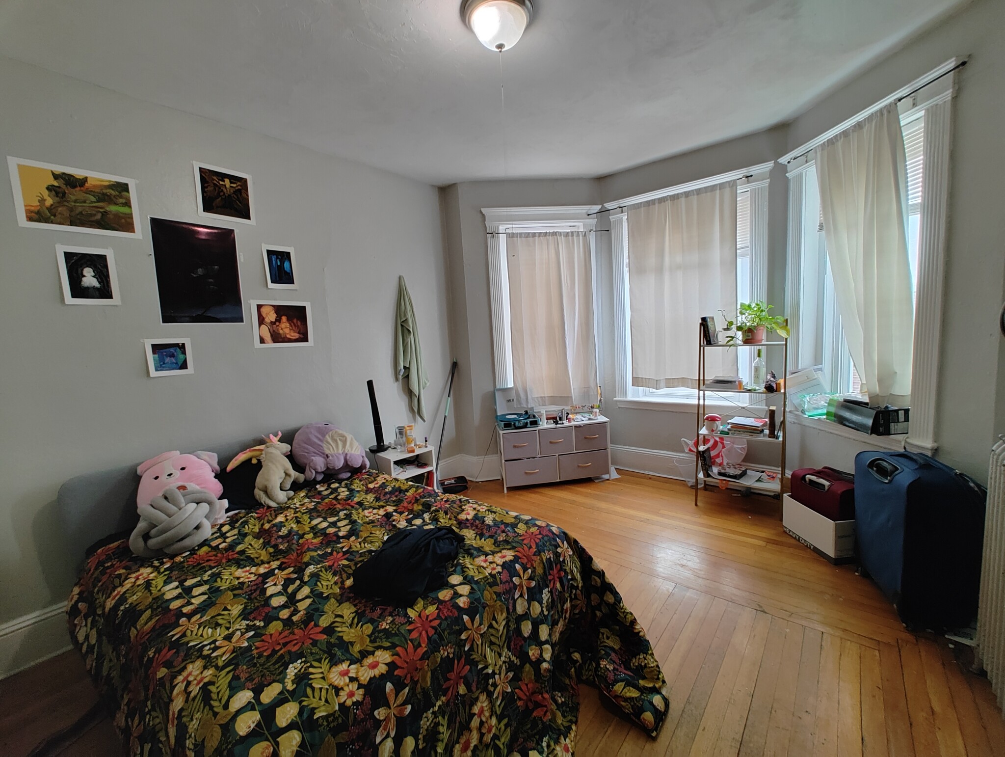 463 Parks Dr, Fenway