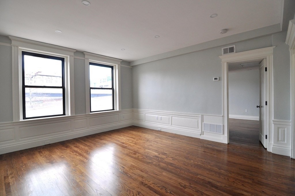 464 Commonwealth Ave, Fenway