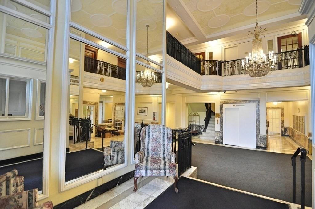 464 Commonwealth Ave, Fenway