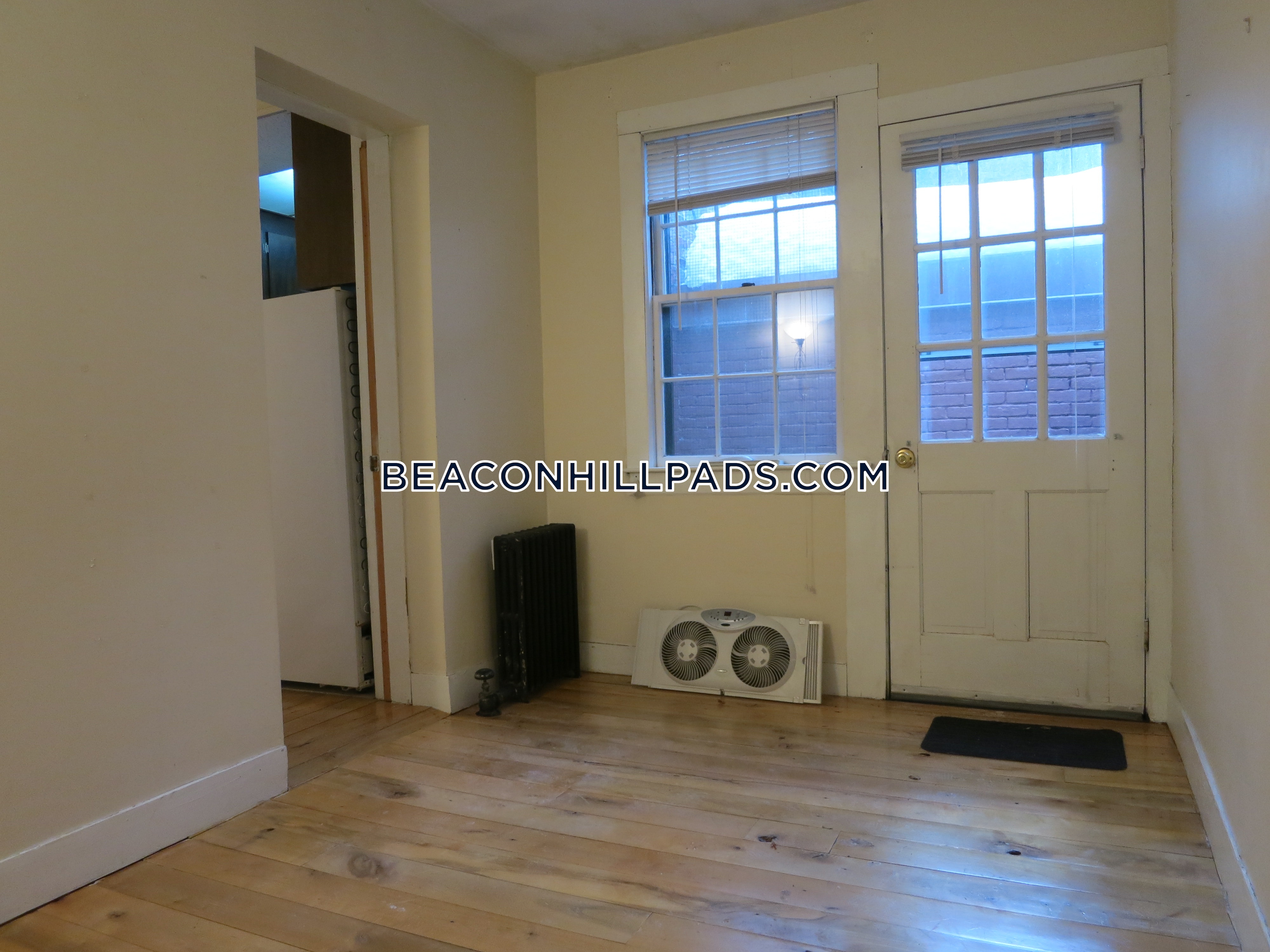 32 Irving St, Beacon Hill