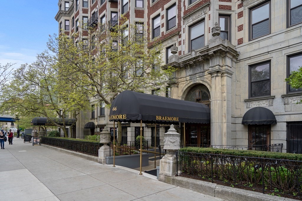 466 Commonwealth Ave, Back Bay