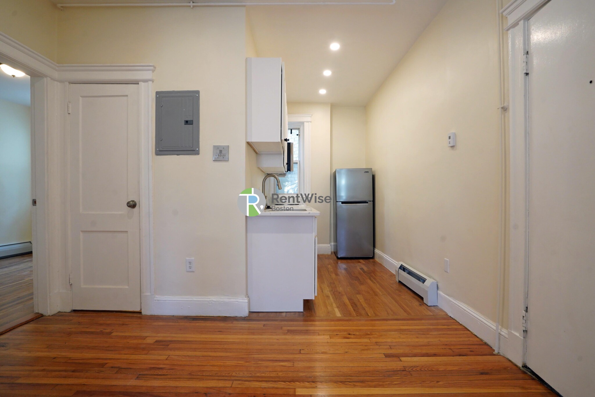 1846 Commonwealth Ave, Brighton