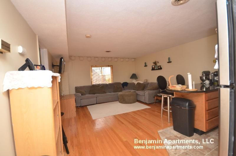 385 Dorchester St, South Boston