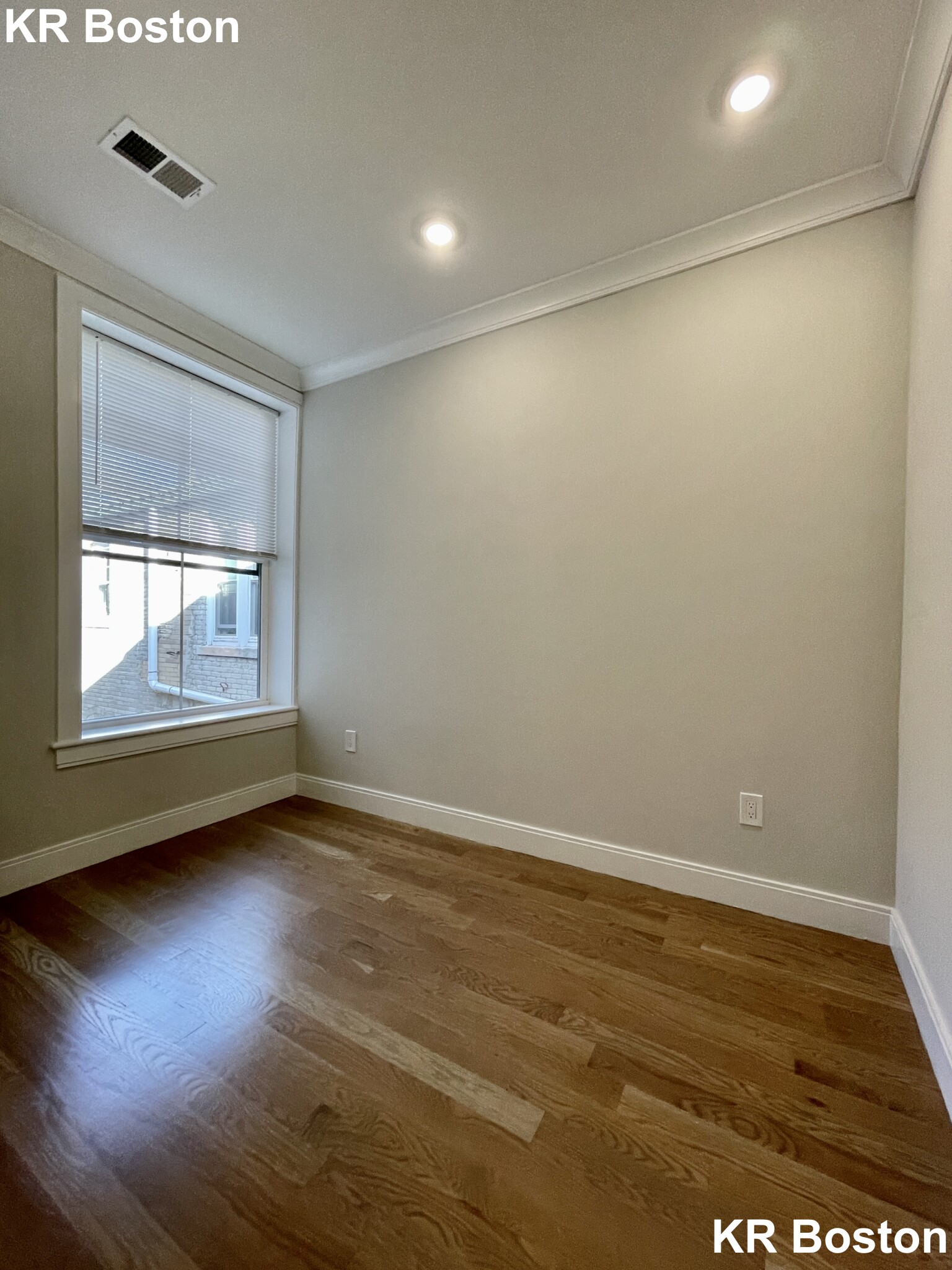 47 Englewood Ave, Brighton