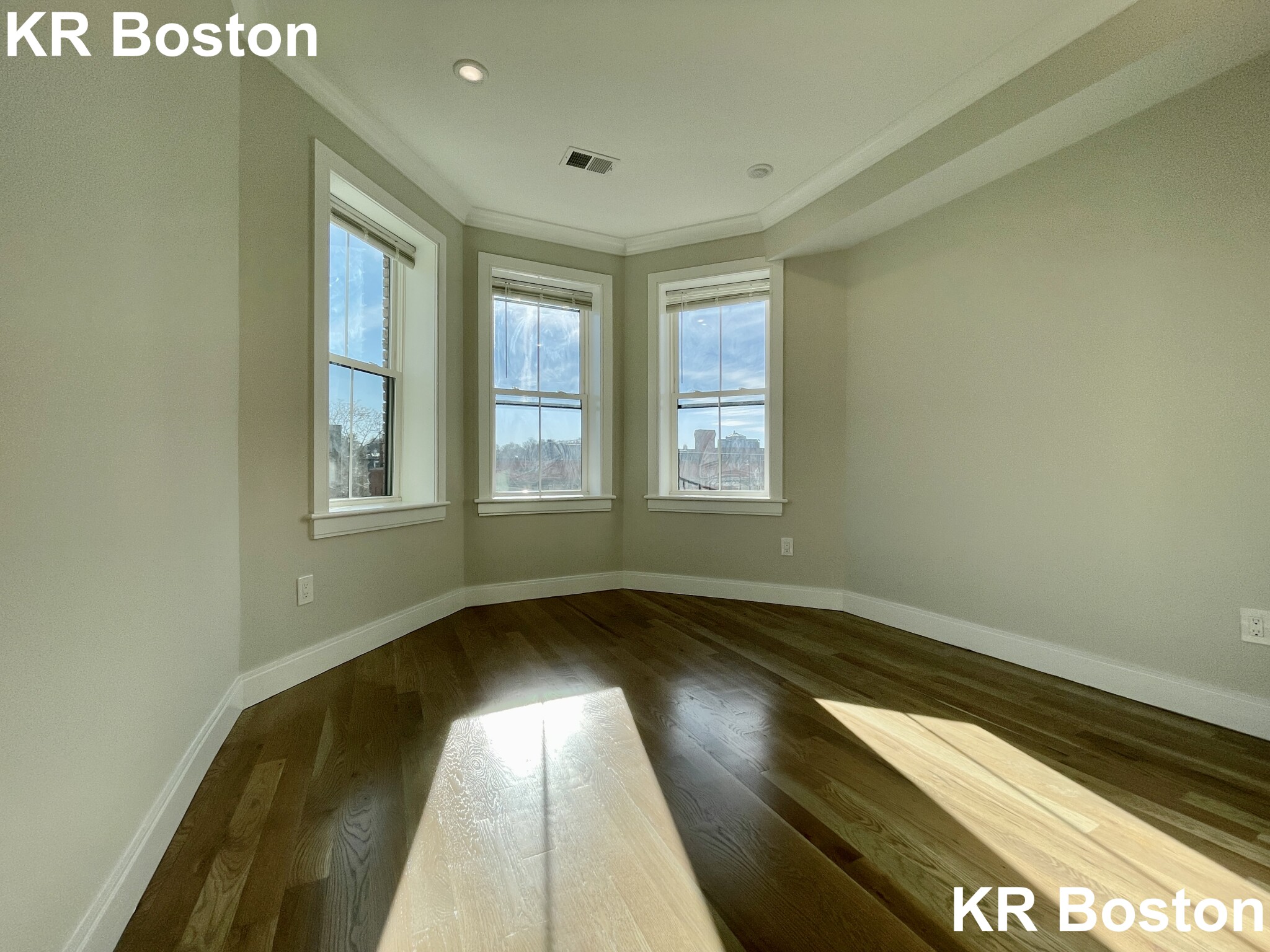 47 Englewood Ave, Brighton