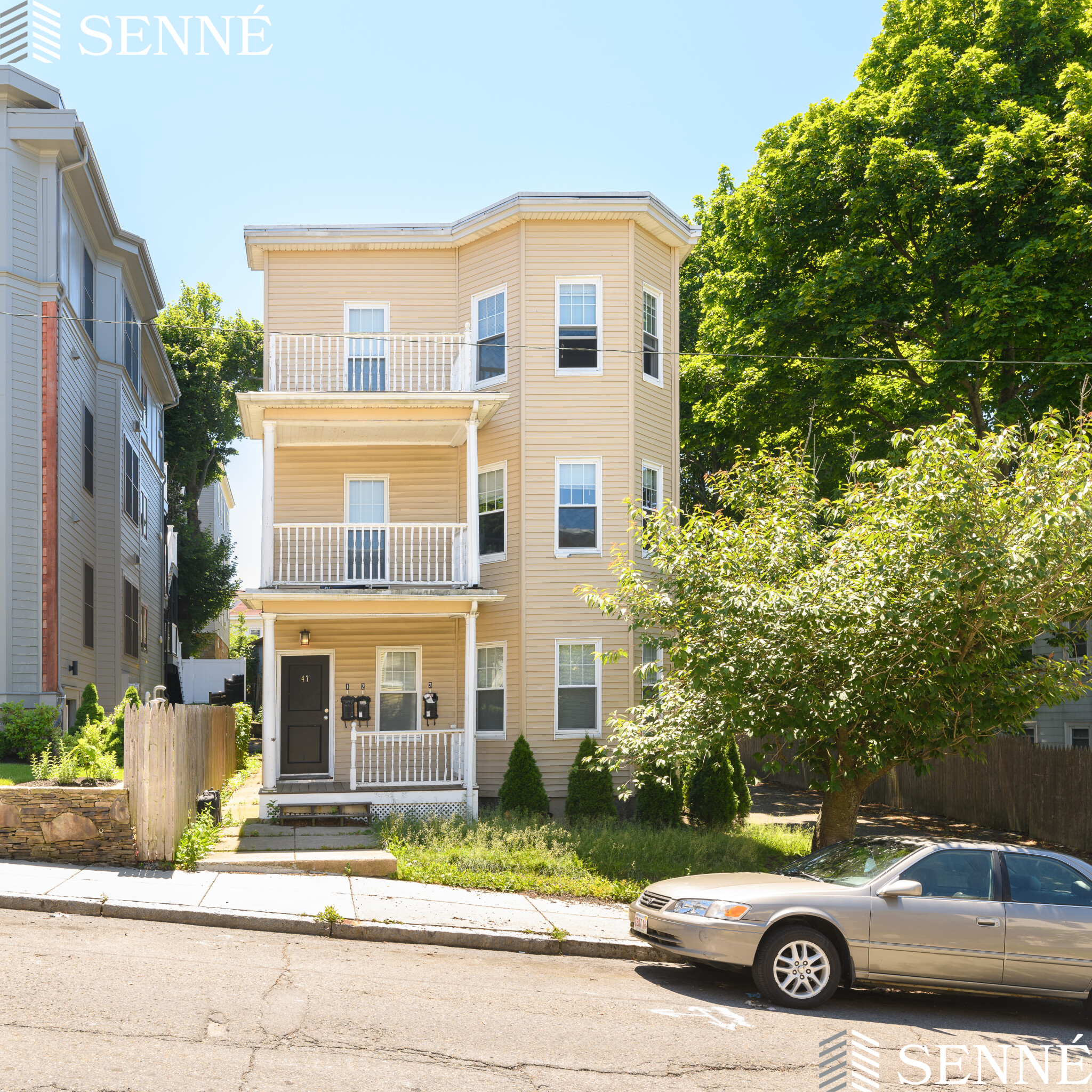 47 Iffley Rd, Jamaica Plain