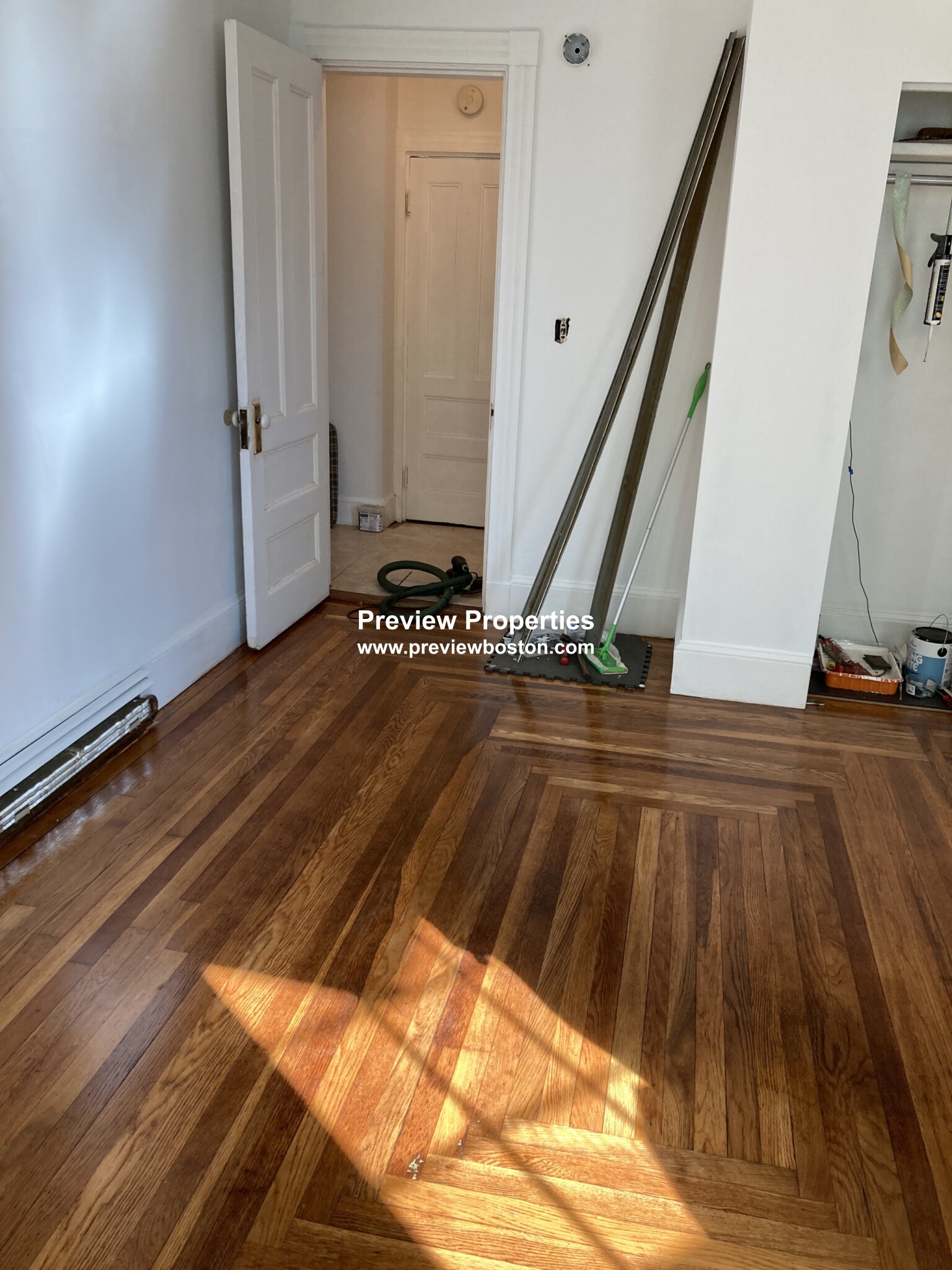 47 Beacon St, Allston