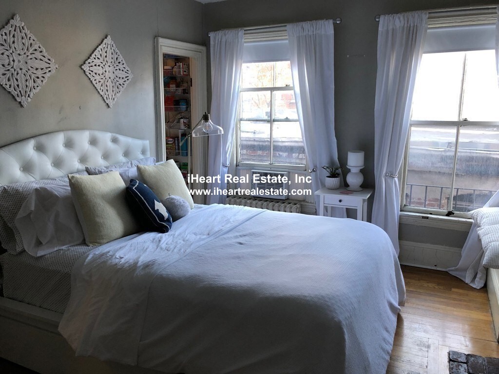 47 South Russell St, Beacon Hill