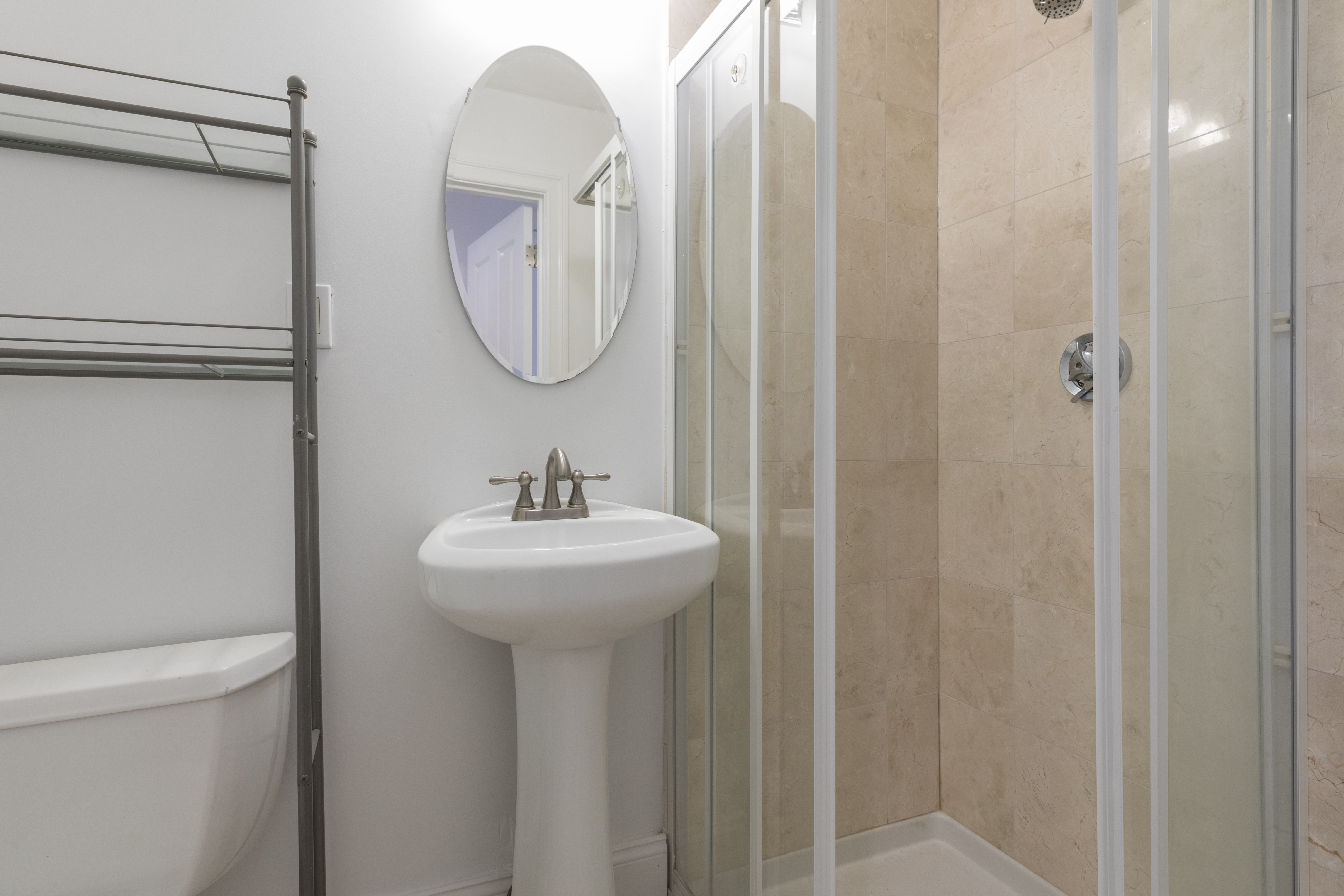 45 Tufts St, East Somerville