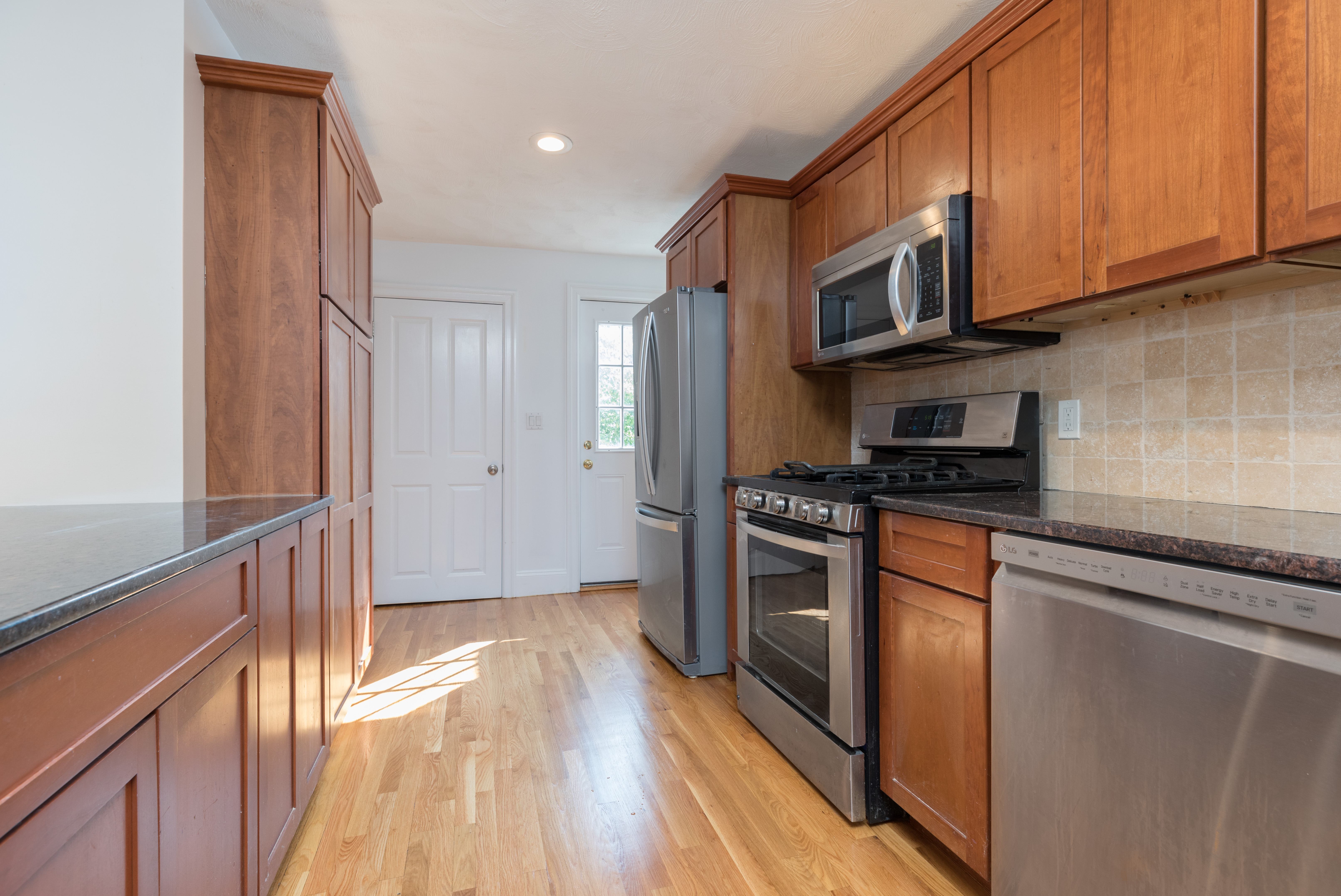 45 Tufts St, East Somerville