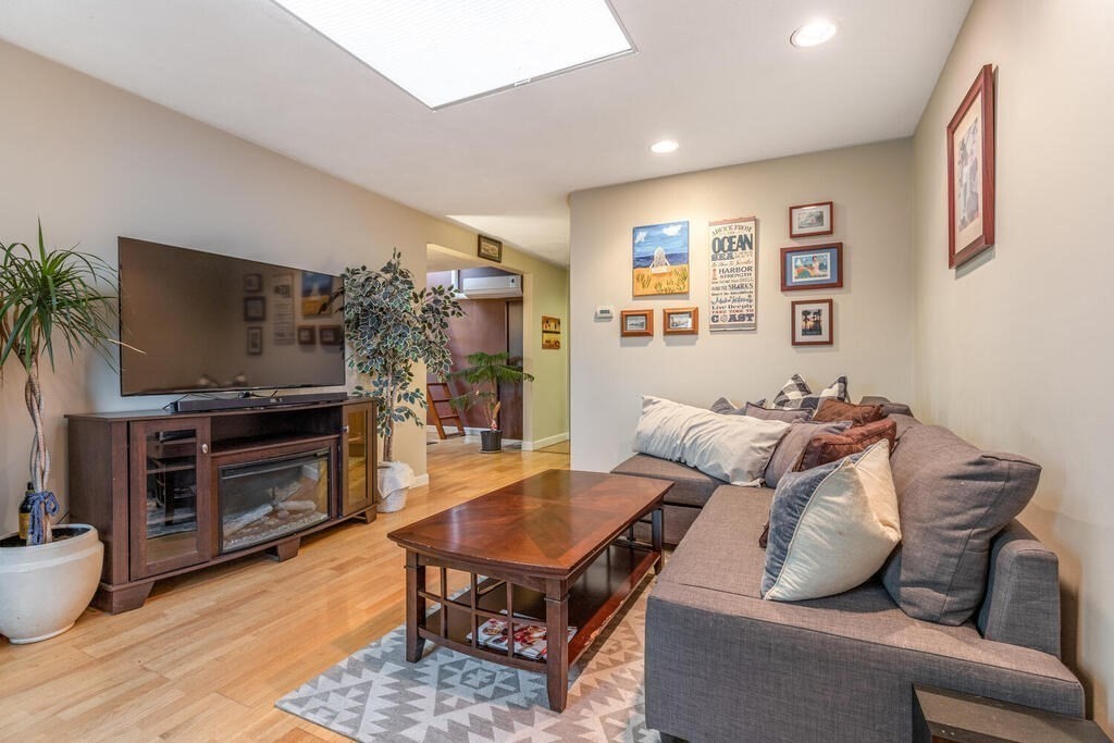 47 Telegraph St, Dorchester