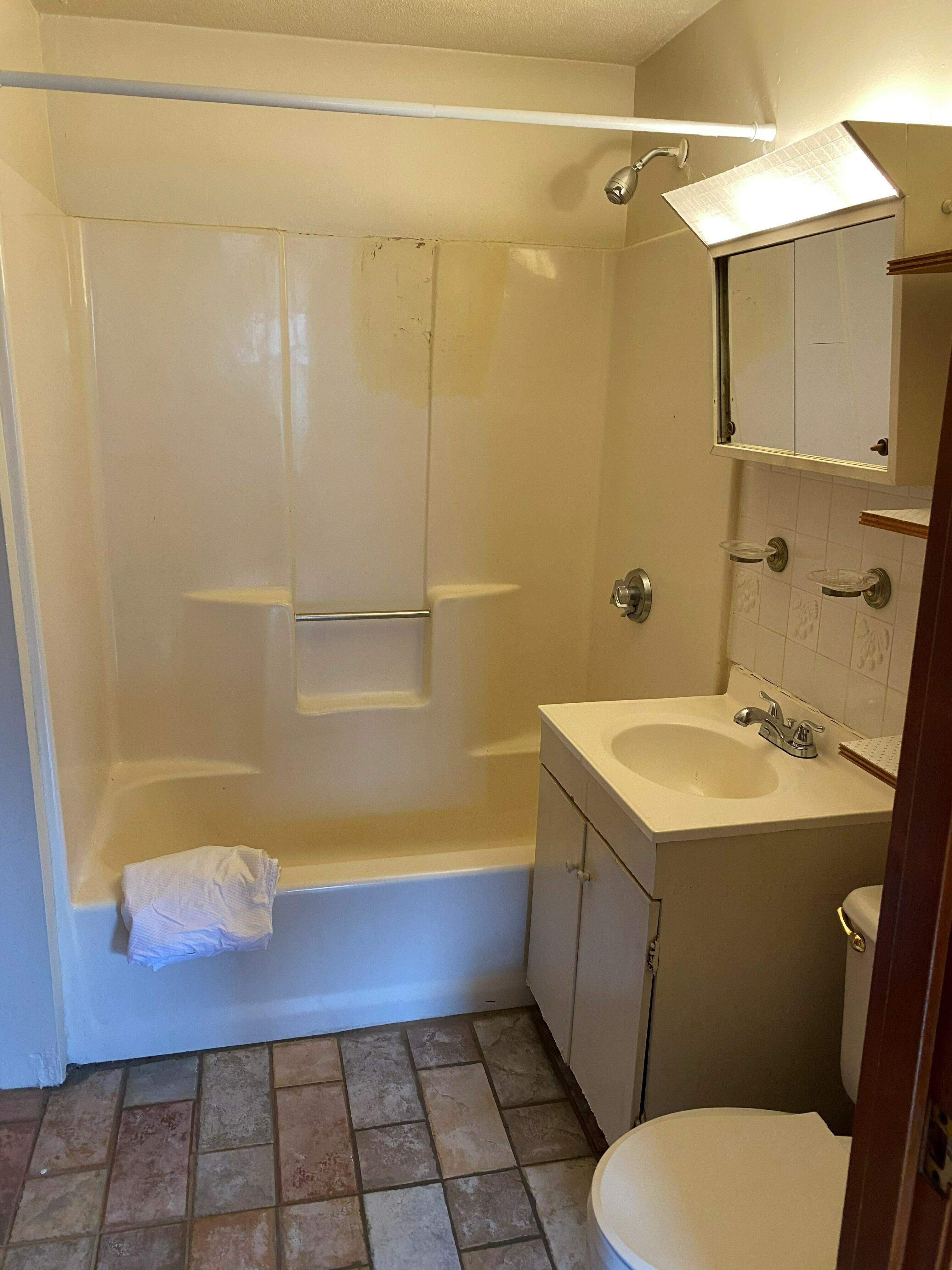 471 Massachusetts Ave, Roxbury