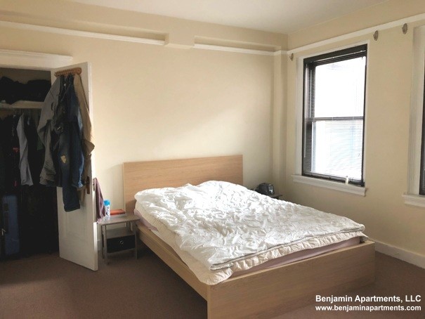 475 Commonwealth Ave, Fenway