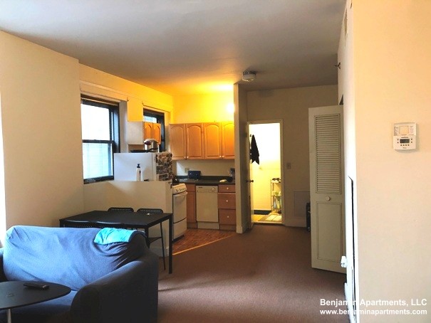 475 Commonwealth Ave, Fenway