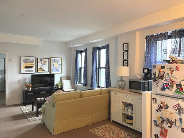 475 Commonwealth Ave, Fenway