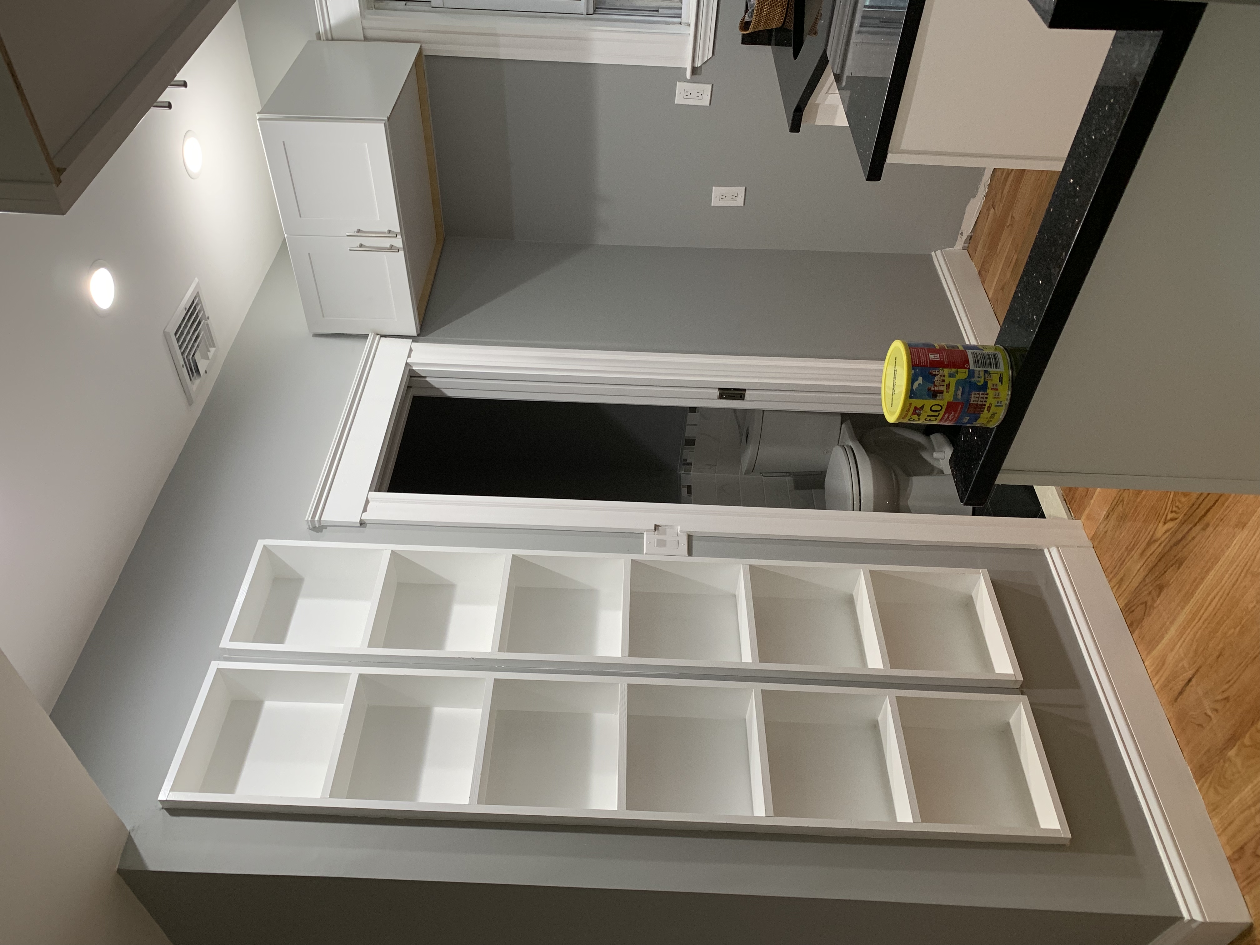 1146 Hillside St, Mission Hill