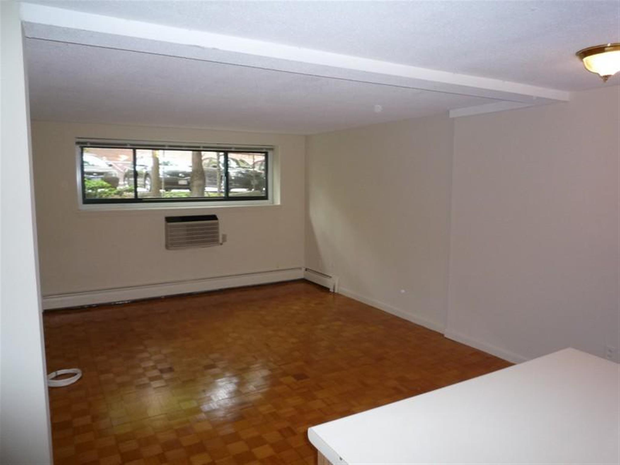 375 Harvard St, Harvard Square