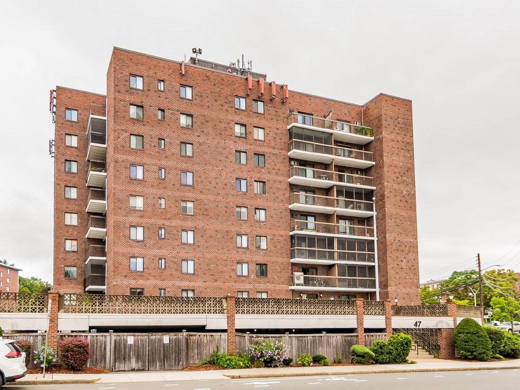 47 Mystic St, Arlington