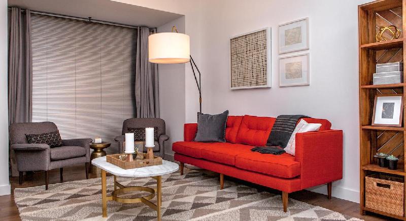 1325 Boylston St, Fenway