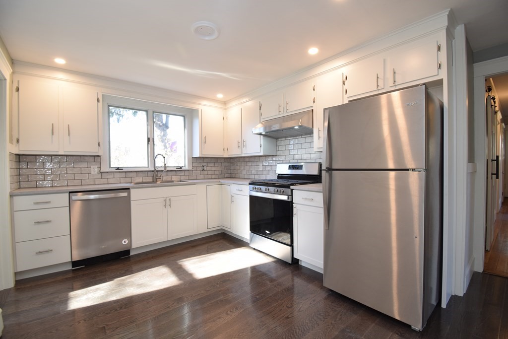 50 Auburndale Ave, Newton