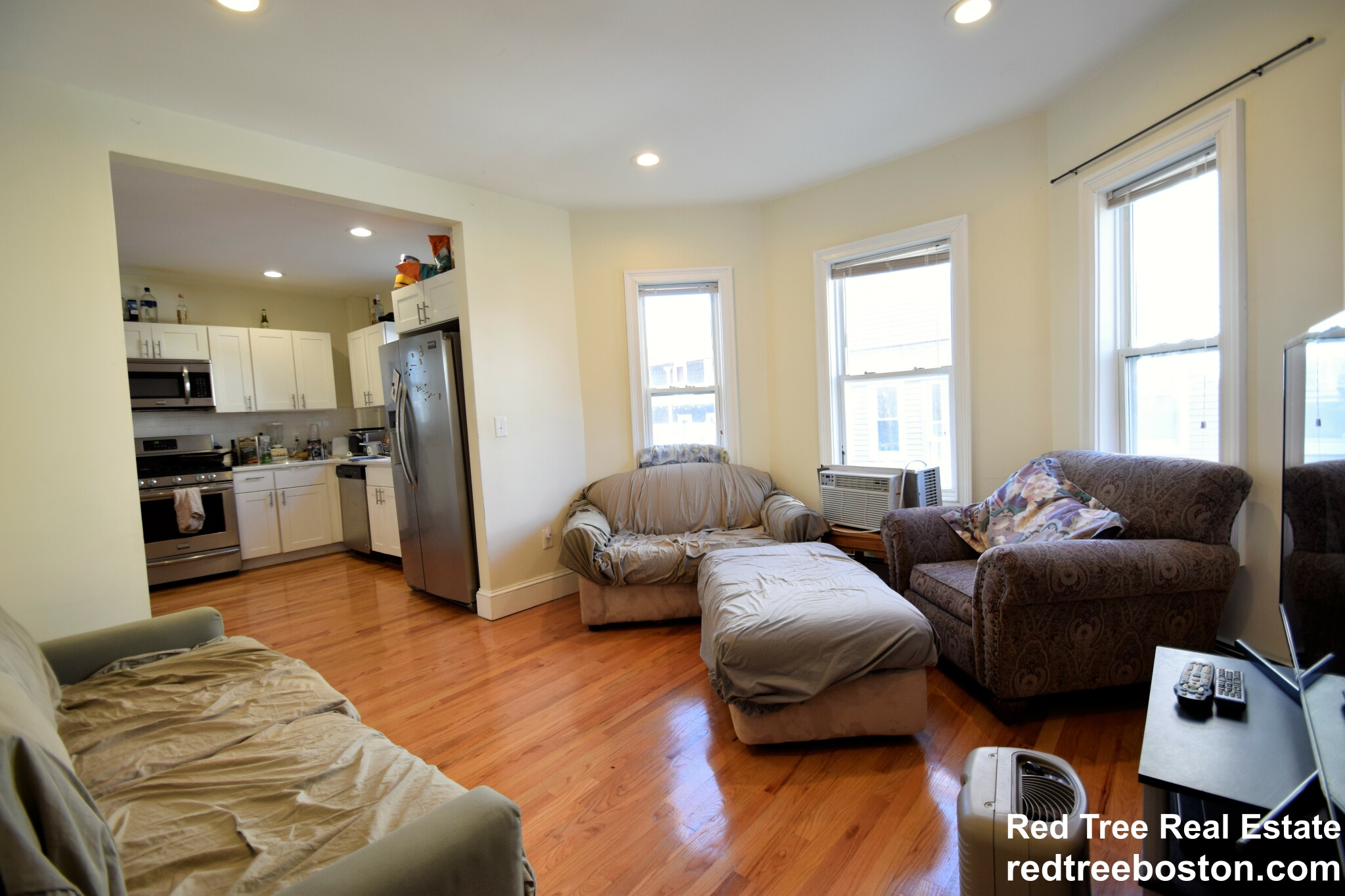 9 Winter Hill Rd, Medford