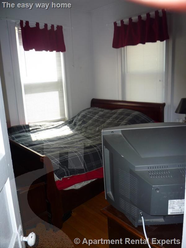 13 Farragut, Teele Square