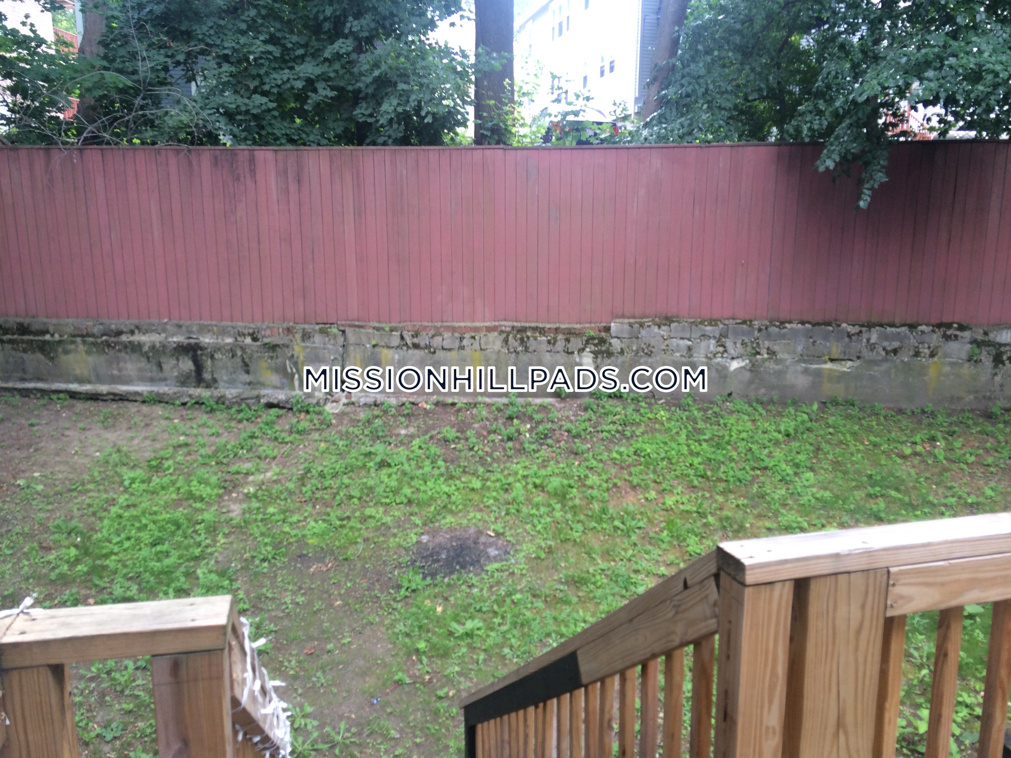 40 Hillside St, Mission Hill