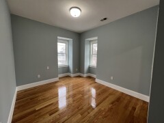 73 Pearl St, East Cambridge