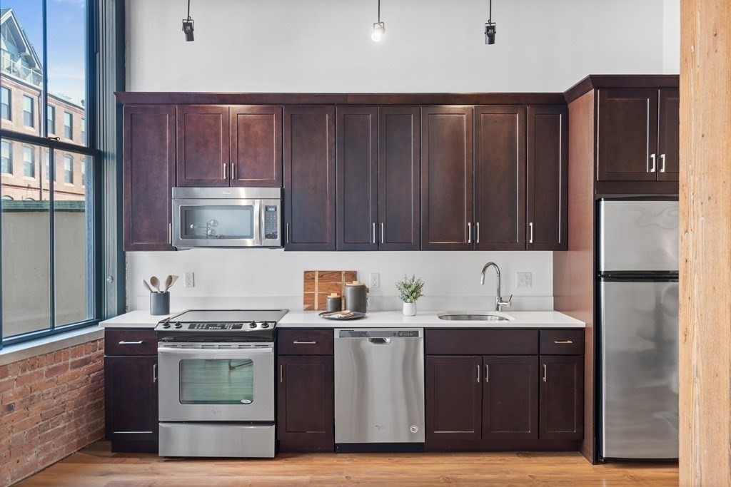 49 Melcher St, South Boston