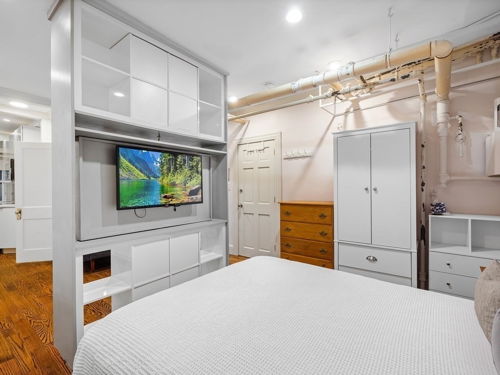 49 Revere St, Beacon Hill