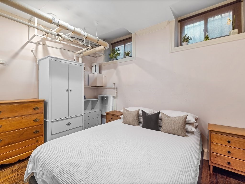 49 Revere St, Beacon Hill