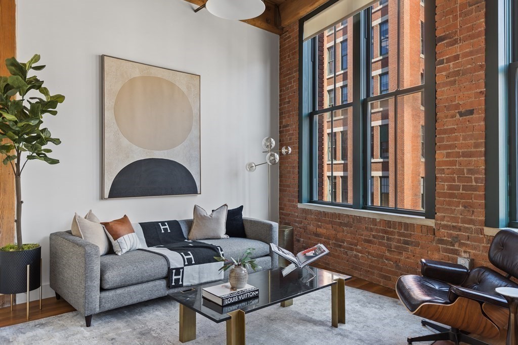 49 Melcher St, South Boston