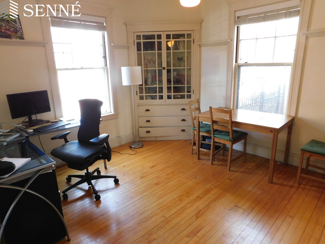 4 Avon St, Harvard Square