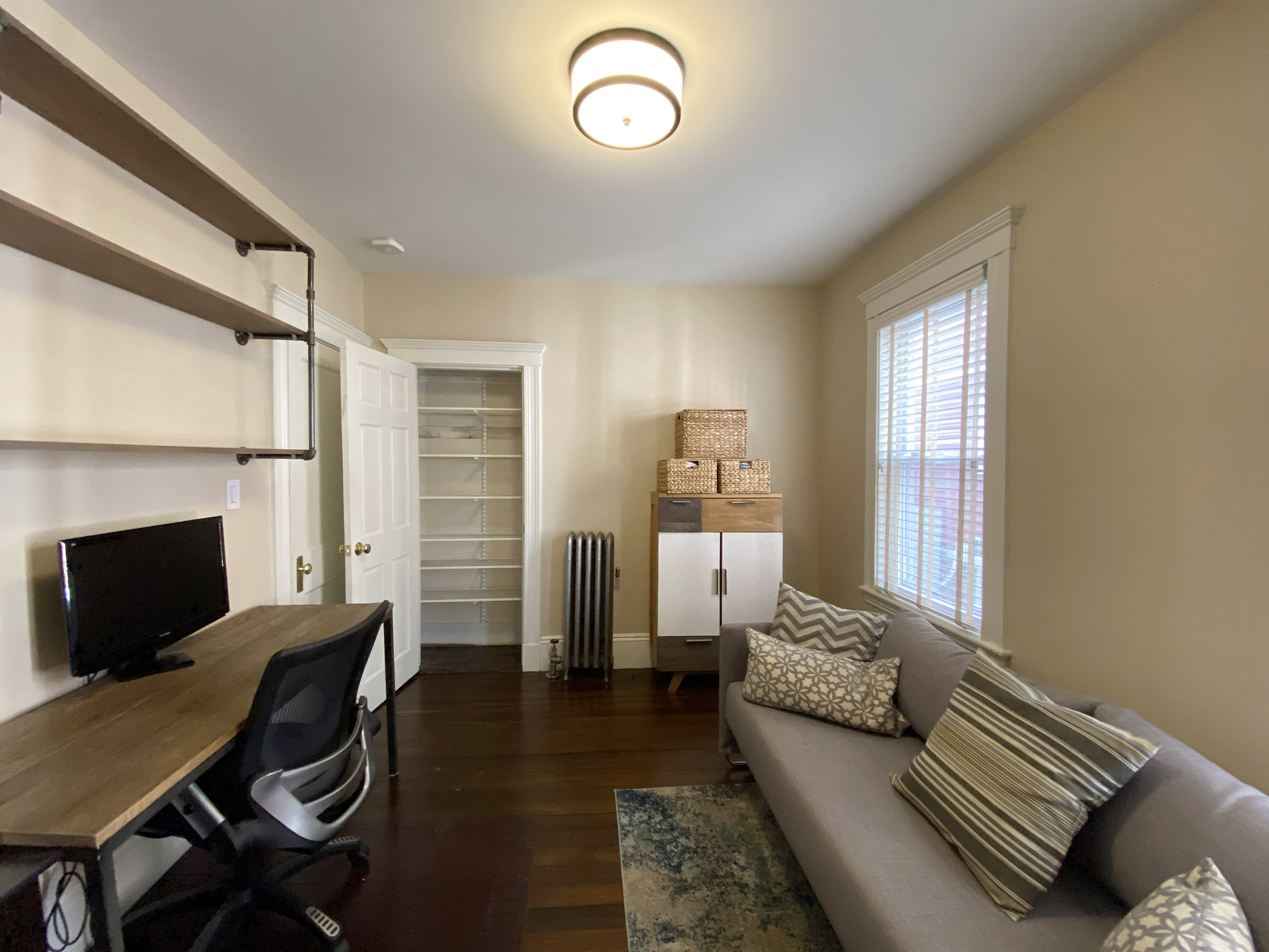 4 Banks St, Davis Square