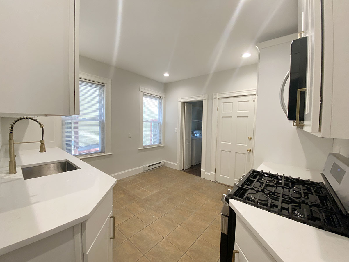 4 Banks St, Davis Square