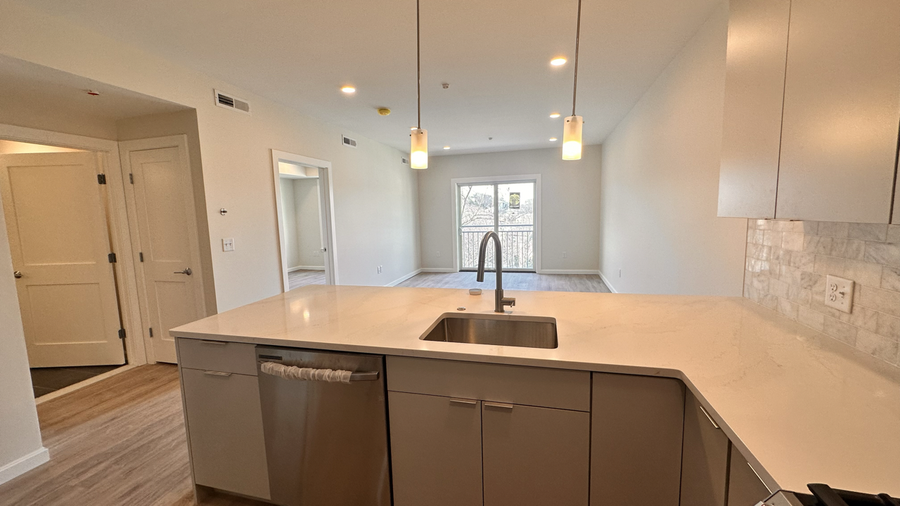 460 Washington St, Brighton