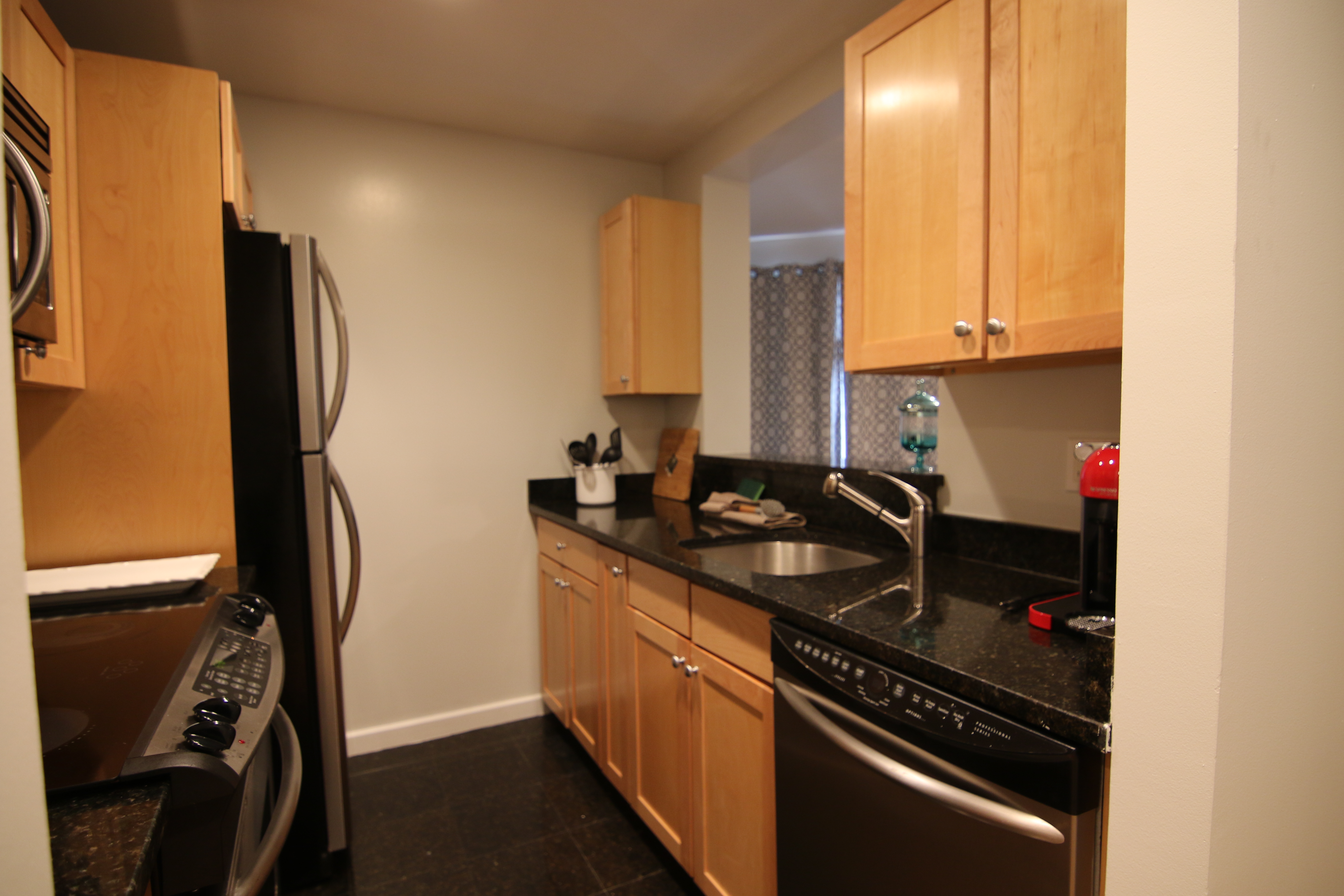 1661 Washington St, South End