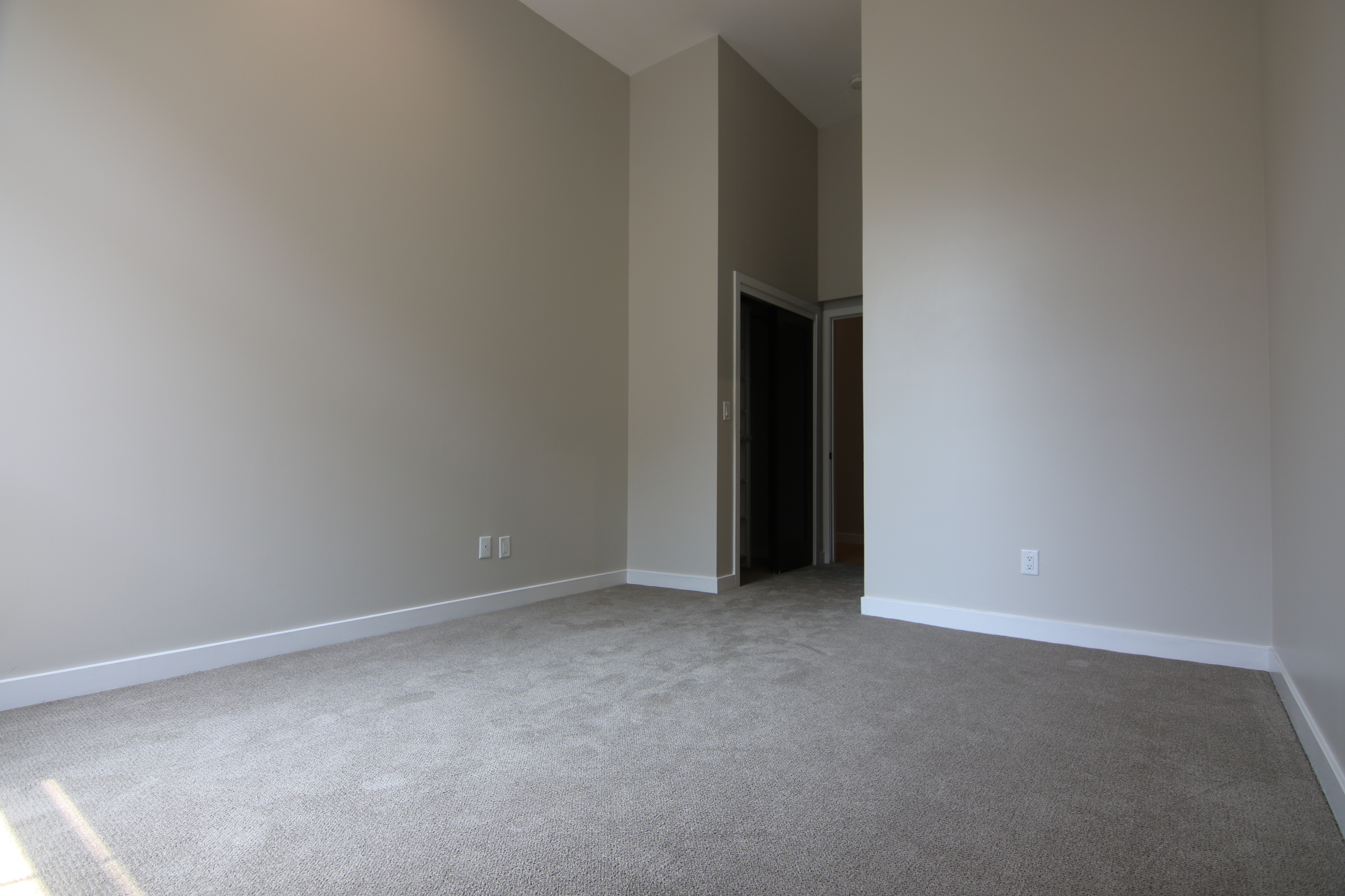 1661 Washington St, South End