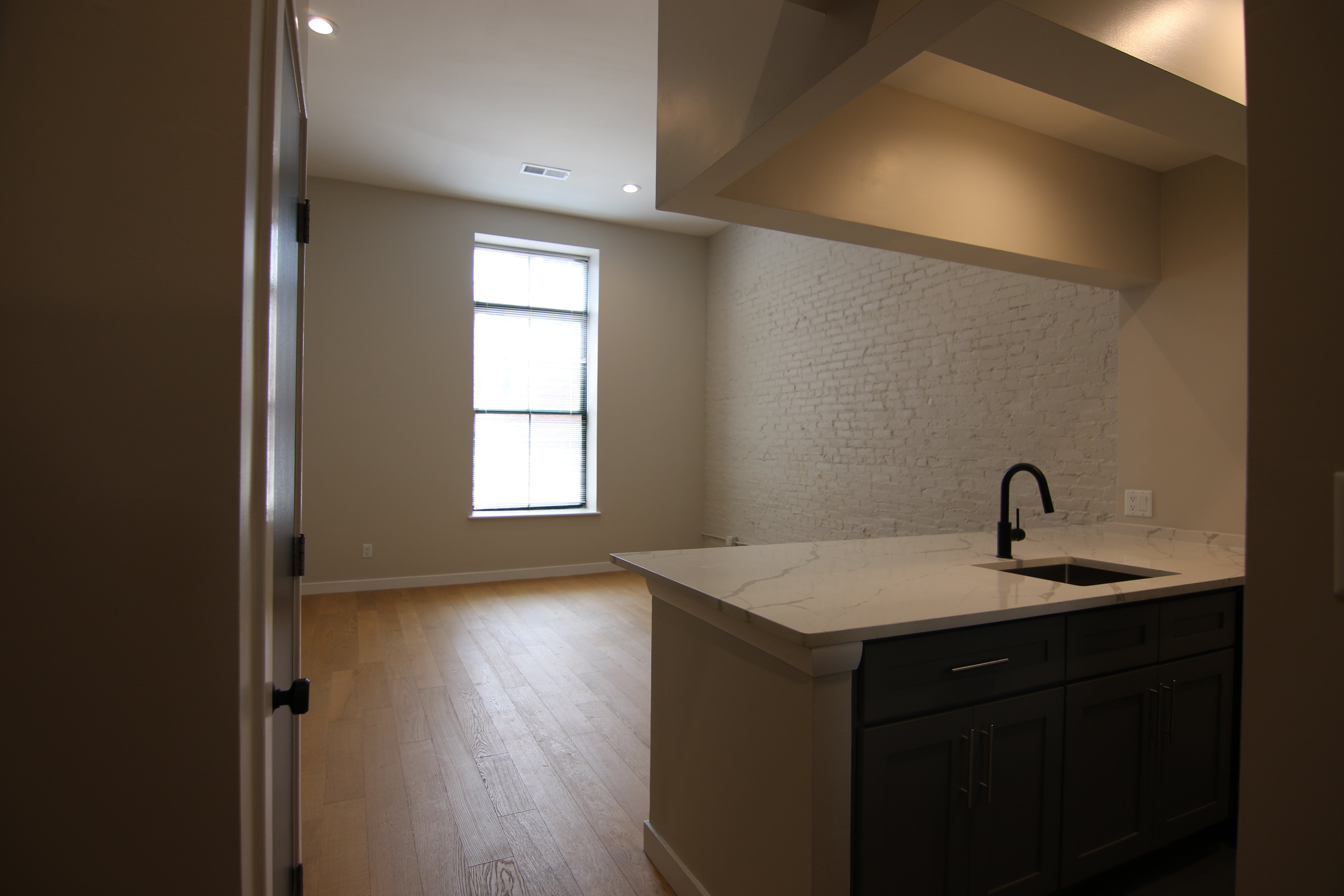 1661 Washington St, South End