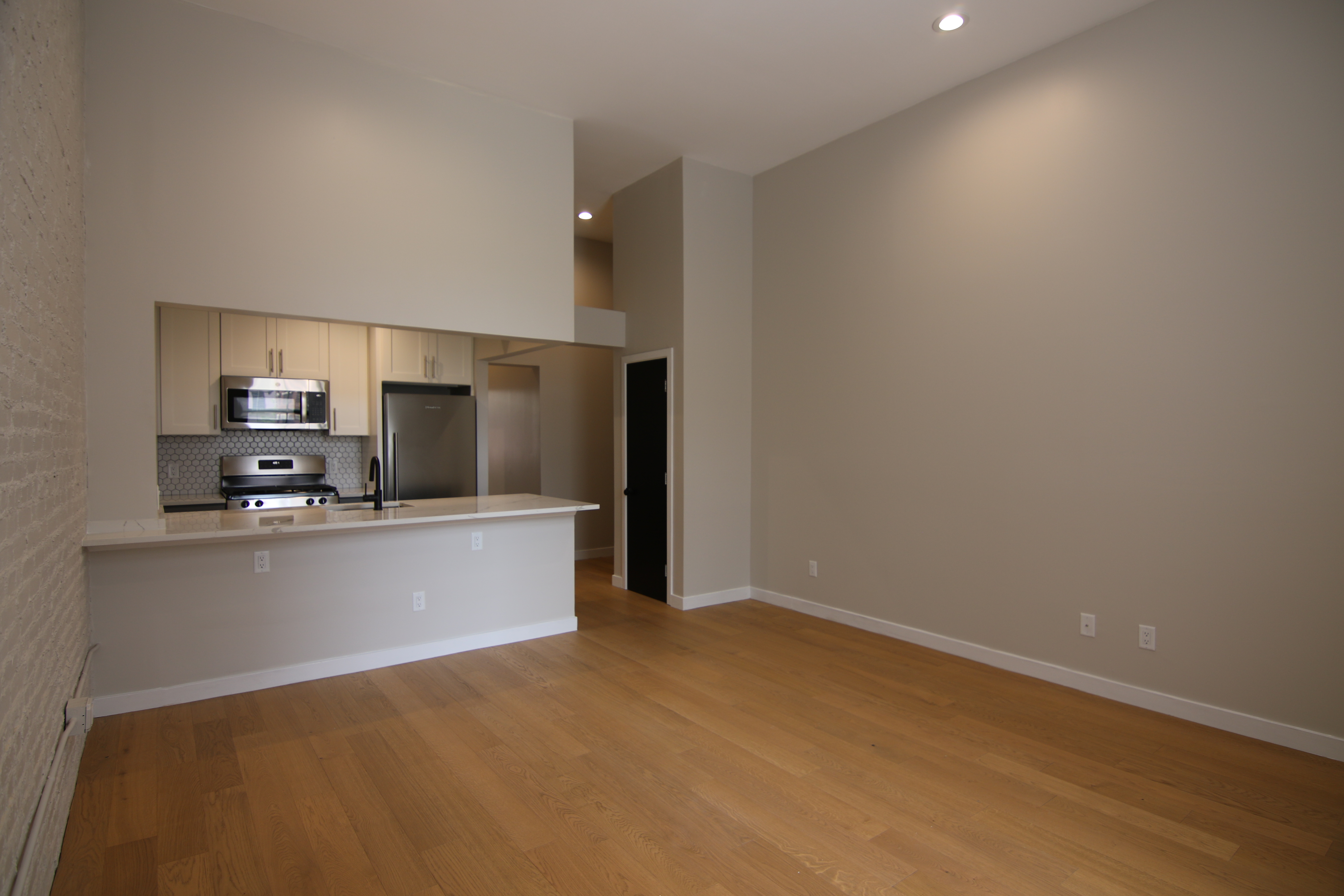 1661 Washington St, South End