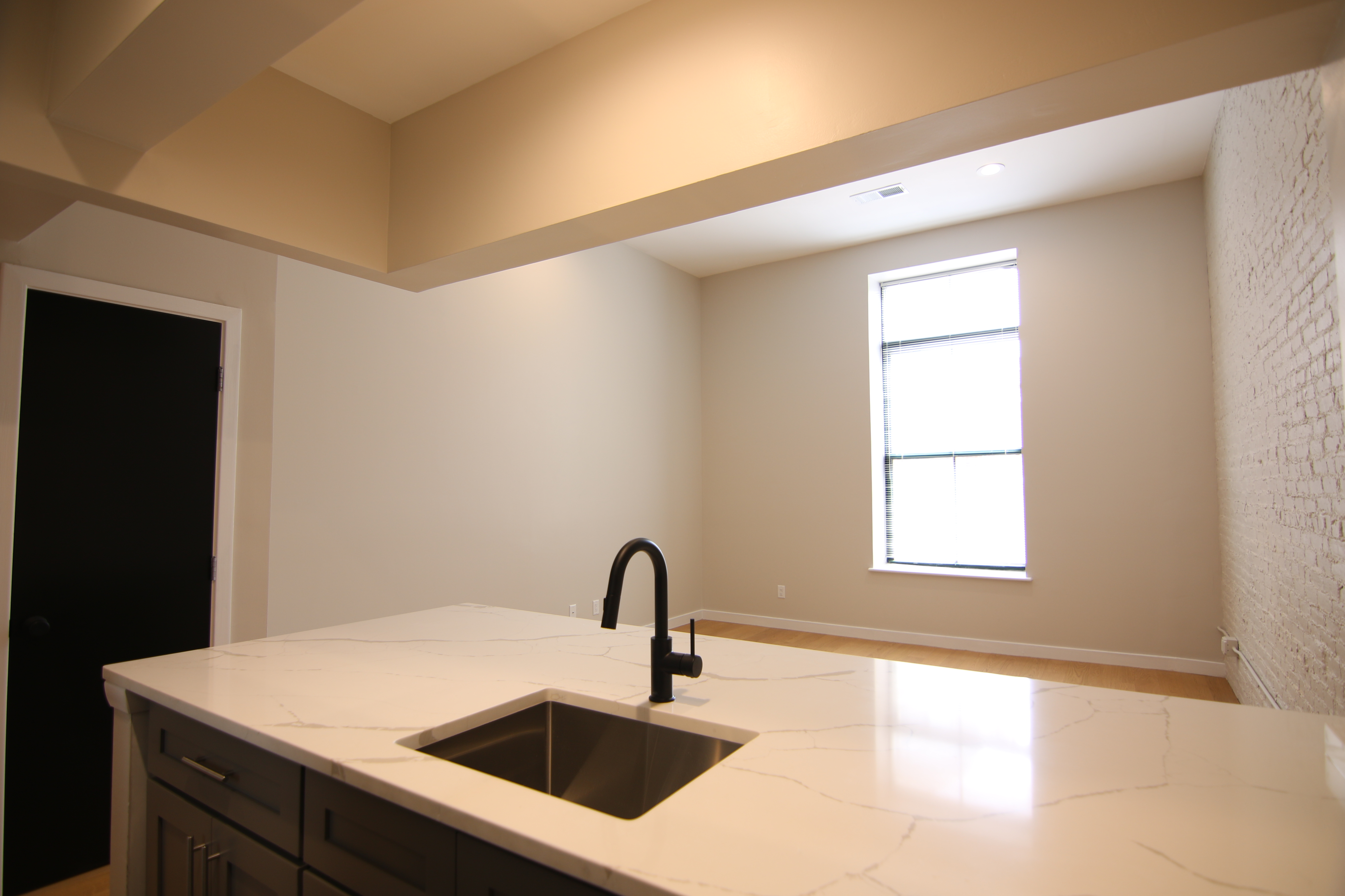 1661 Washington St, South End