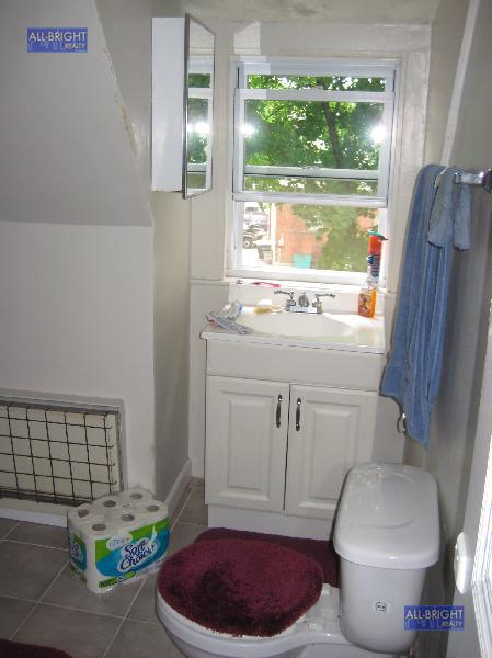 73 Gardner St, Allston