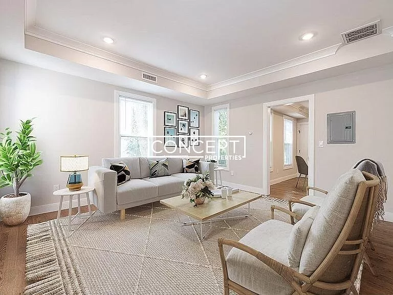 20 Alpine St, Roxbury