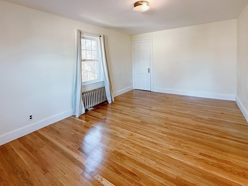 32 Valentine, Arlington