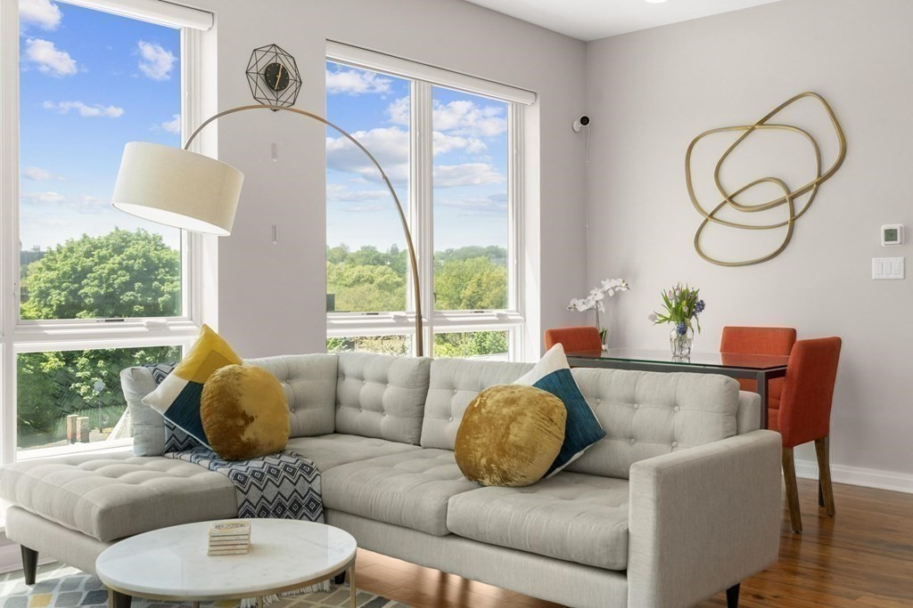 3531 Washington St, Jamaica Plain